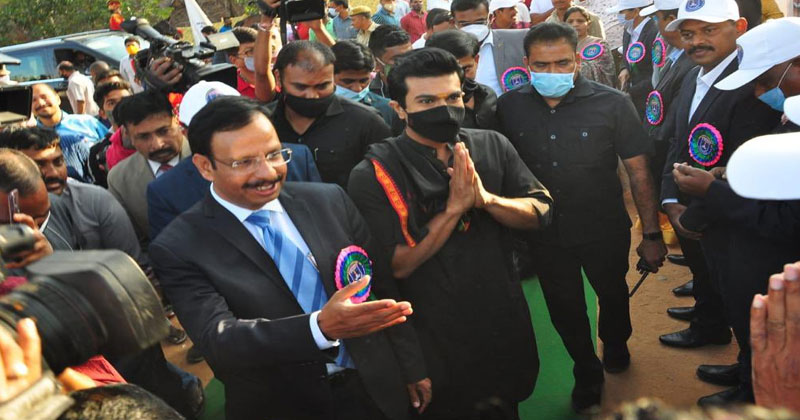 ఆర్ఆర్ఆర్‌లో త‌న పాత్ర‌పై క్లారిటీ ఇచ్చిన రామ్ చ‌ర‌ణ్‌.. షాక్‌లో రాజ‌మౌళి!