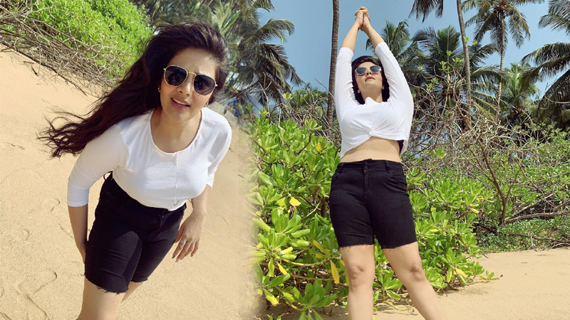 Sreemukhi Enjoying Her Vacation At Goa Trip Pics
