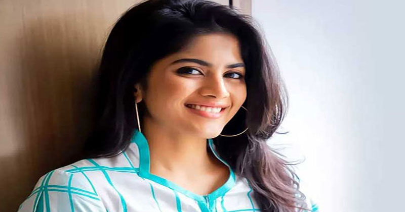 బ‌న్నీచెల్లెలిగా కనిపించ‌నున్న గ్లామ‌ర‌స్ హీరోయిన్.. అభిమానులు ఖుష్‌