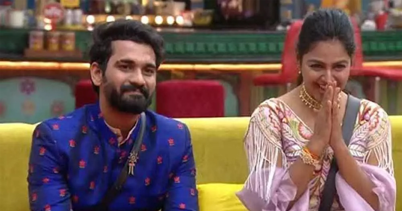 మోనాల్ విషయంలో అలా చేసినందుకు బాధపడుతున్నా.. అఖిల్ కామెంట్స్ వైరల్