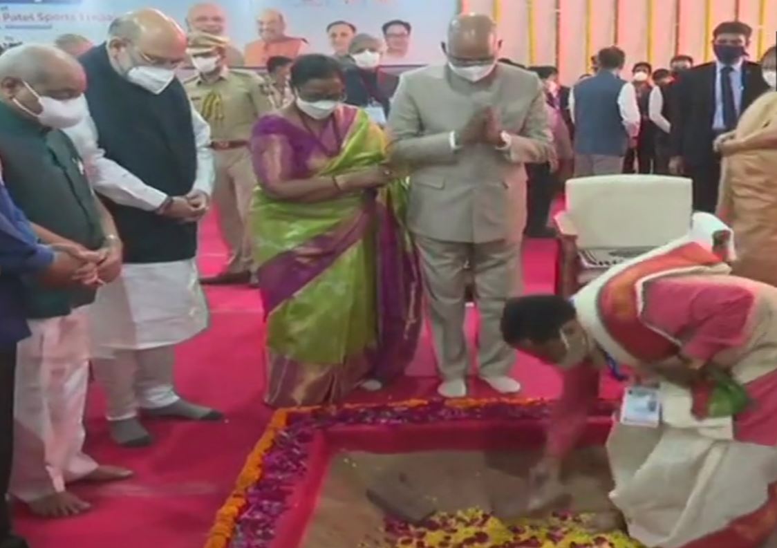 మొతెరా స్టేడియం ప్రారంభించిన రాష్ట్రపతి రామ్‌నాథ్ కోవింద్ !