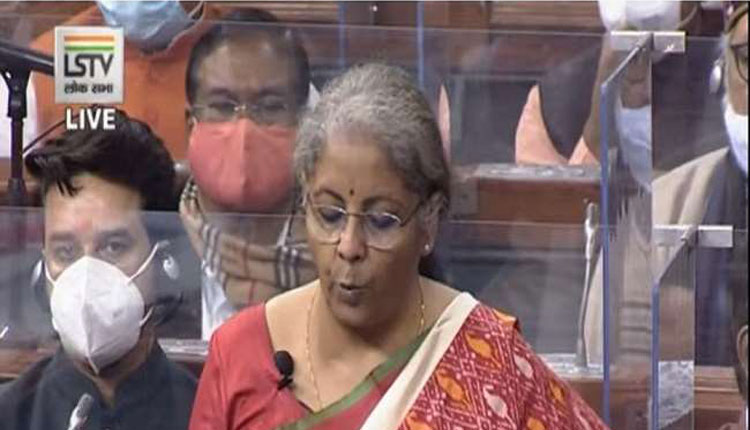 2021 బడ్జెట్ : ఎన్నికలు జరిగే ఆ 3 రాష్ట్రాలకే వరాలు !