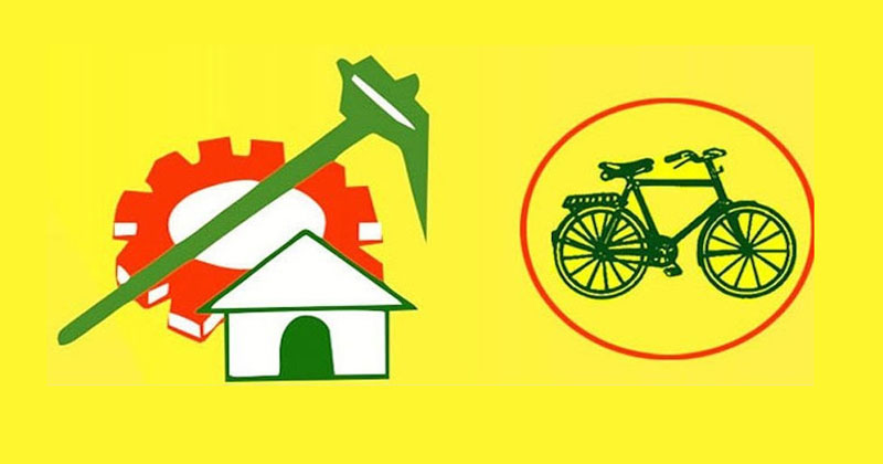 Ayyanna Patrudu fires on YS Jagan and his family