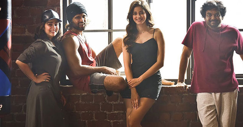 లైగ‌ర్ సెట్‌లో ప‌డుకుంటాన‌ని పూరీ జ‌గ‌న్నాథ్‌కు చెప్పిన విజ‌య్ దేవ‌ర‌కొండ‌..!