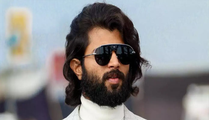 ప్రేక్షకుల్ని ఎక్కడ కొట్టాలో ఆ హీరోకు బాగా తెలుసు