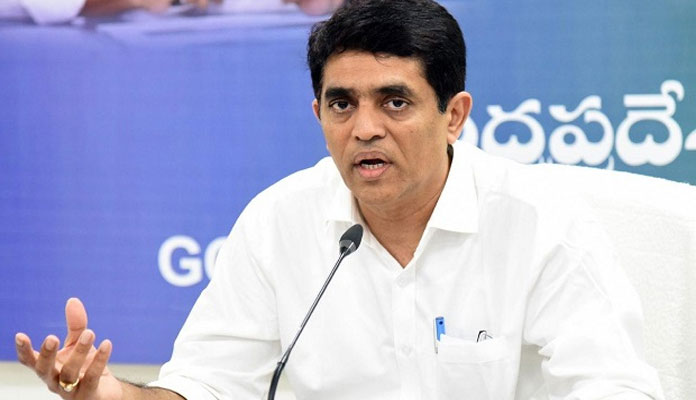 మంత్రి బుగ్గన సంచలన ప్రకటన: కర్నూలులో 250 ఎకరాల్లో హైకోర్టు!