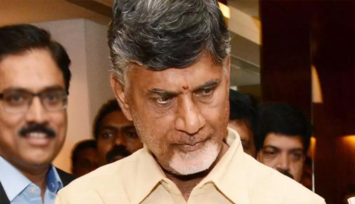 చంద్రబాబు కొంప ముంచుతోన్న ఓవర్ కాన్ఫిడెన్స్.
