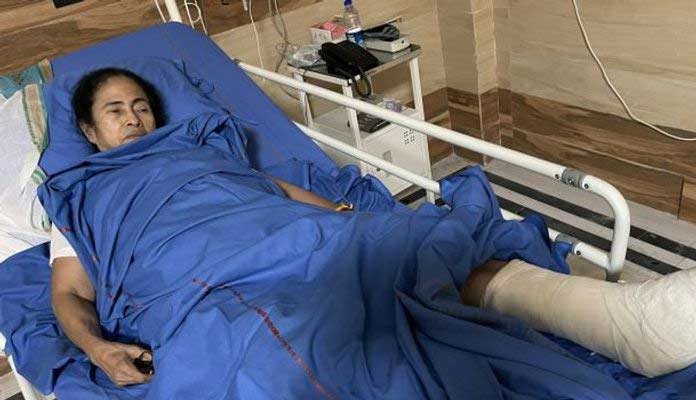 పొలిటికల్ గాయం: బెంగాల్ దీదీ కాలు ఎందుకు విరిగింది చెప్మా.?