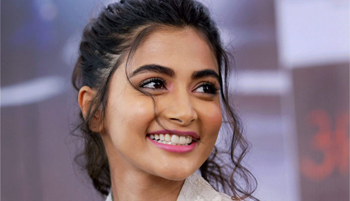 పూజా.. లక్ అంటే నీదే