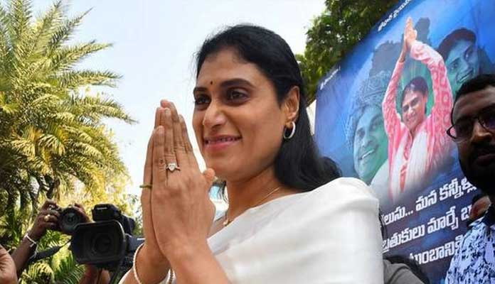 Sharmila's Strong comments against KCR