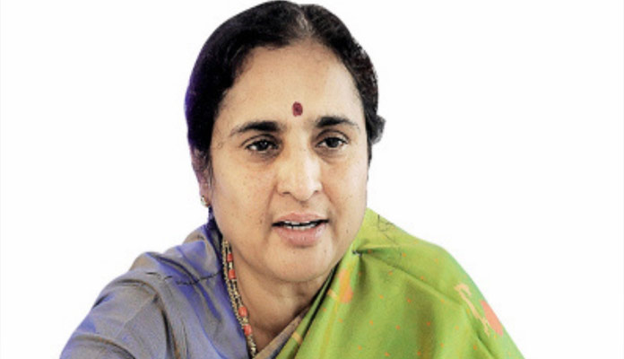 బీజేపీ రత్నప్రభపై.. వైసీపీ కోవర్టు ఆరోపణలేంటి చెప్మా.!