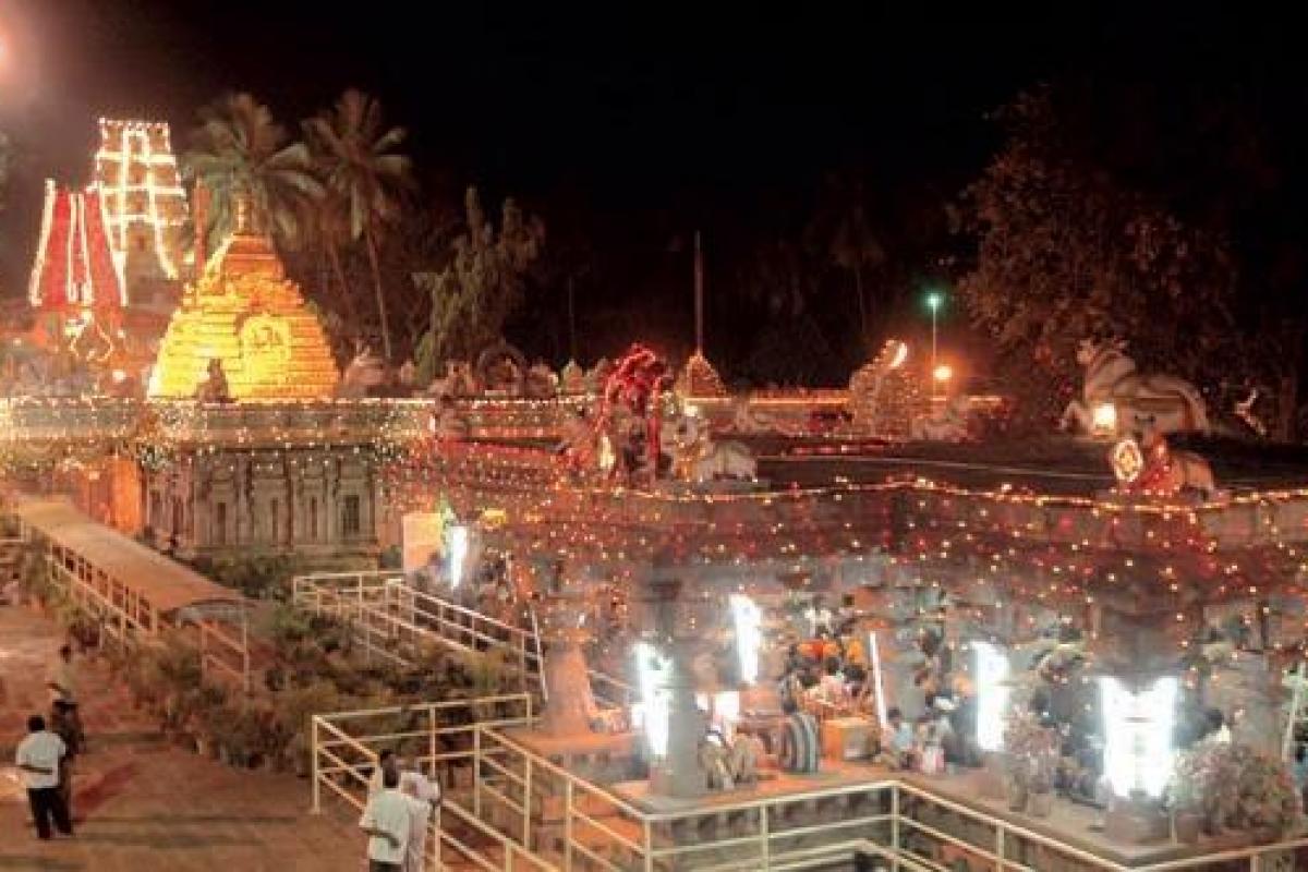 తెలుగు రాష్ట్రాల్లో శివనామస్మరణతో మార్మోగుతున్న శైవక్షేత్రాలు