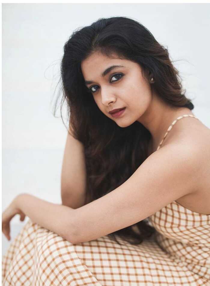 Keerthi Suresh New Pics