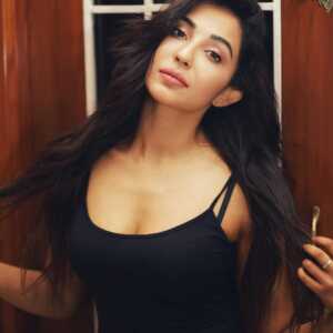 Paravati Nair Latest Sexy Stills