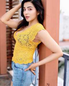 Paravati Nair Latest Sexy Stills