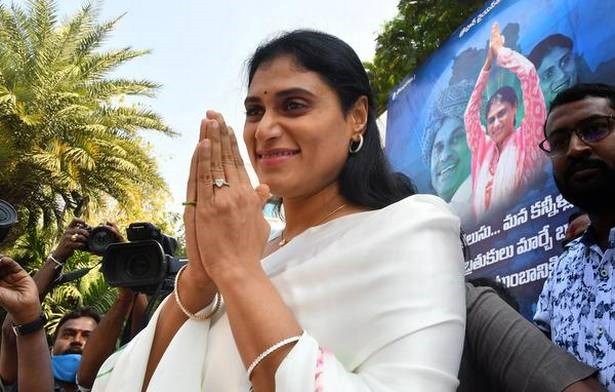 YS Sharmila: నవ్వులపాలవుతున్న షర్మిల ‘వ్యాక్సిన్’ ట్వీట్లు