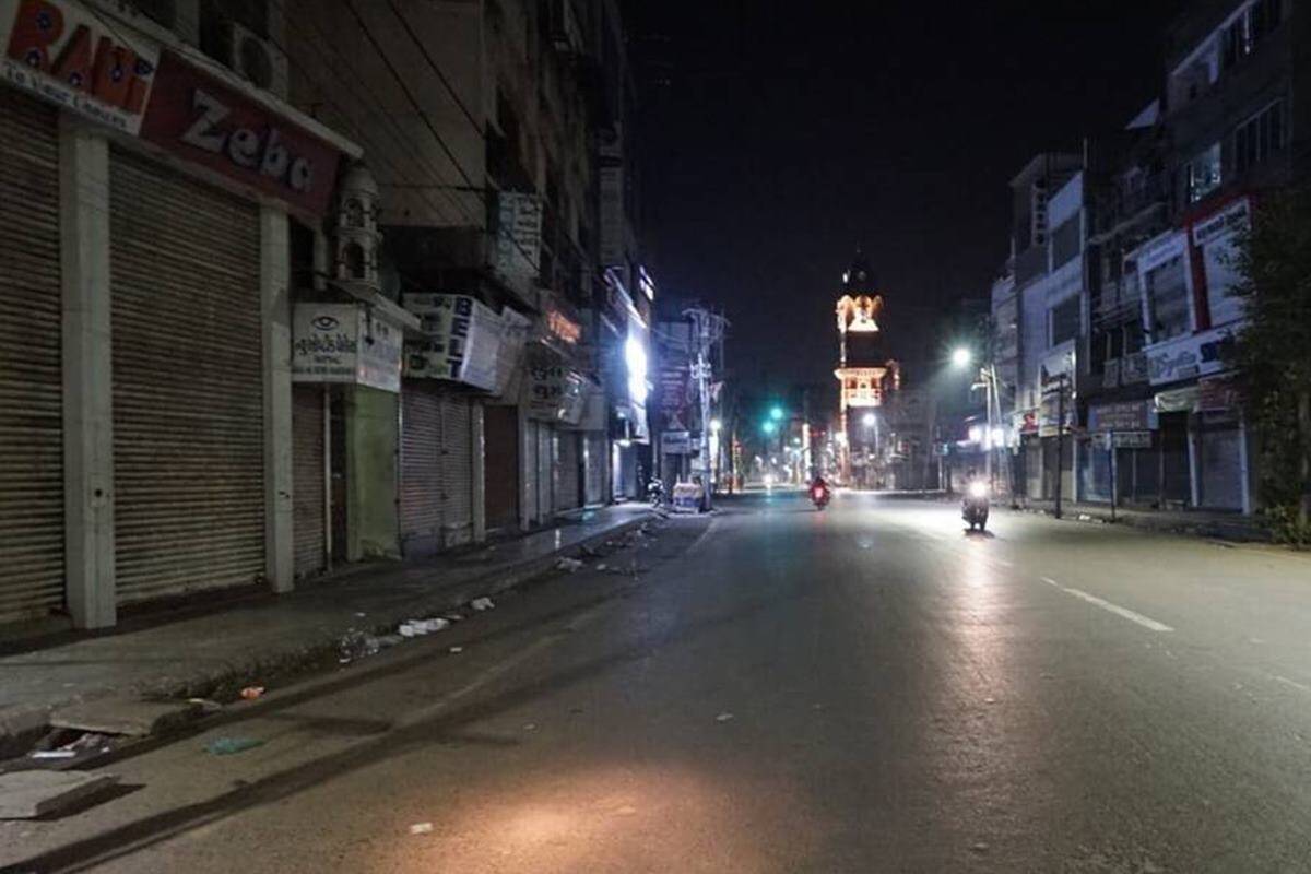 Telangana: తెలంగాణలో నైట్ కర్ఫ్యూ కొనసాగింపు.. మొట్టికాయలు మామూలే.!