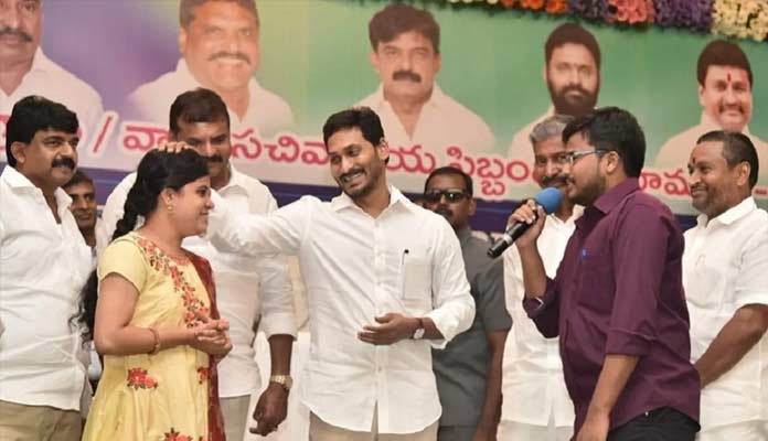 volunteers-strong-pillars-for-ysrcp