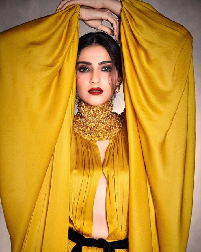 Sonam Kapoor Latest Stills