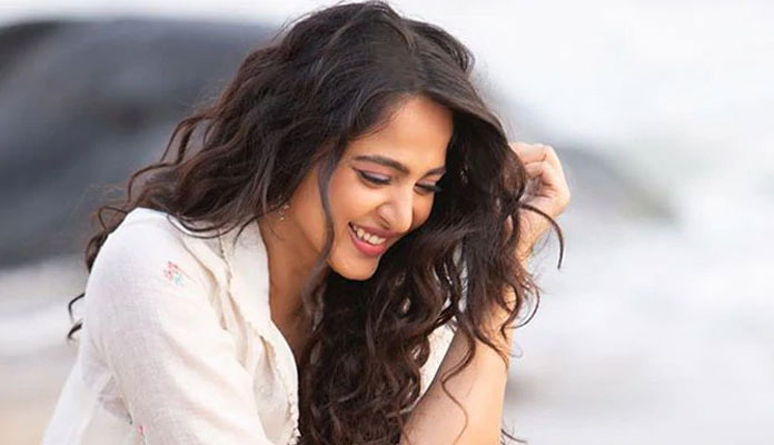 బ్యాడ్ లక్.. అనుష్క రెడీ అయ్యే సరికి ఇలా జరిగింది