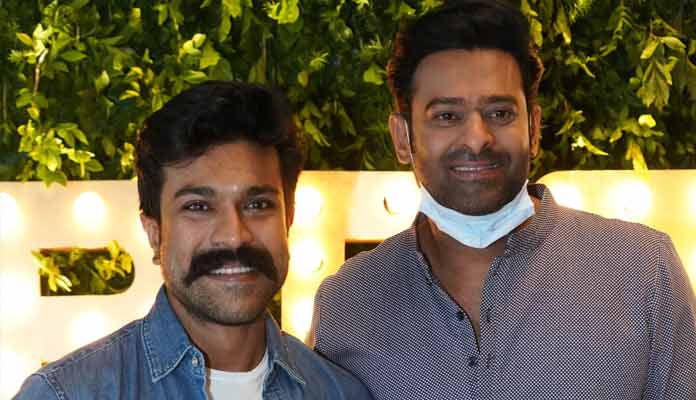 చిన్న సినిమాకి ప్రభాస్, రామ్ చరణ్ పెద్ద సపోర్ట్