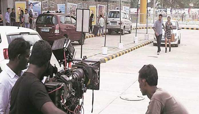 జూన్ కోసం స్టార్ హీరోల ఎదురుచూపులు