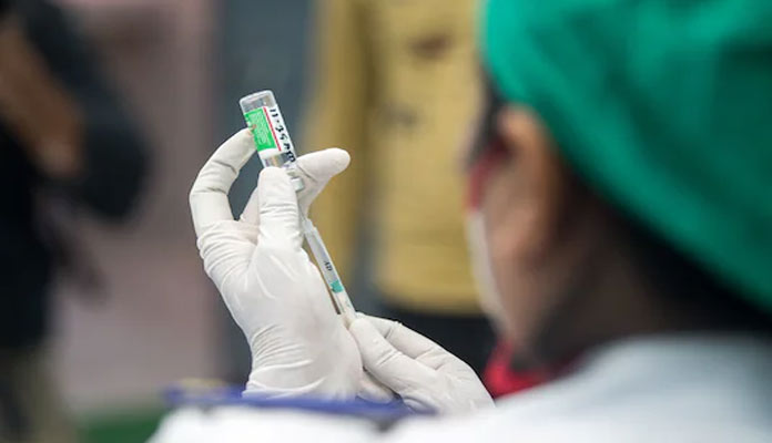 తెలంగాణలో కరోనా సూపర్ స్ప్రెడర్లక వ్యాక్సినేషన్