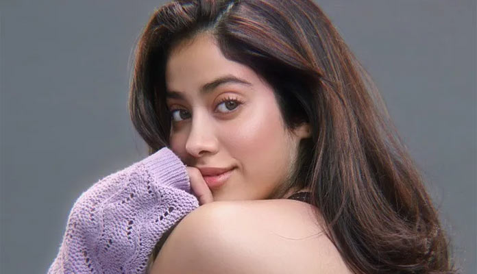 దేవరకొండతో చేస్తానంది.. మరి మహేష్ బాబుతో చేస్తుందా ?