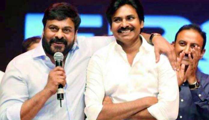 చిరంజీవి – పవన్ కళ్యాణ్ చేతులు కలపాల్సిందేనా.. అదసలు సాధ్యమేనా?