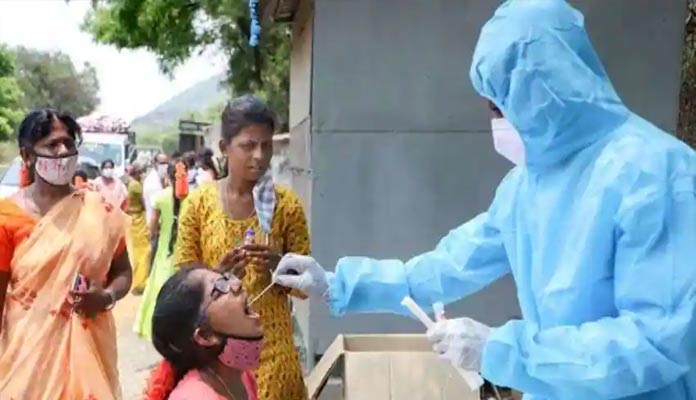 స్కూళ్ళు, బోనాలు.. కరోనా మూడో వేవ్ కోసం ఆహ్వానం పలుకుతున్నారా.?