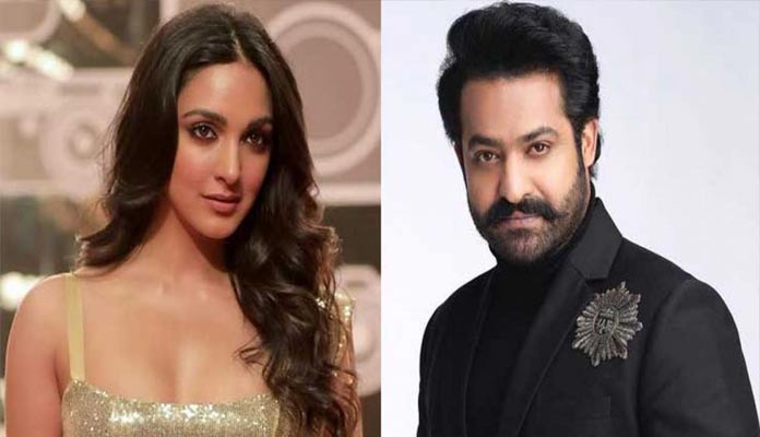 హిందీలో బిజీగా ఉన్నా ఎన్టీఆర్ సినిమా కోసం వస్తోంది