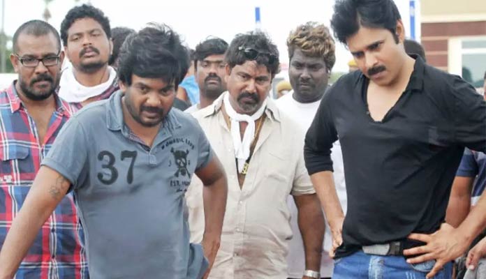 పవన్ కళ్యాణే పూరికి ఫోన్ చేసి సినిమా చేద్దామన్నాడట