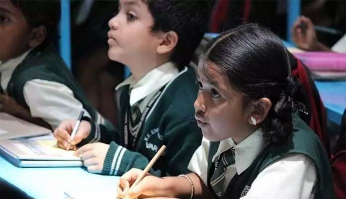 ప్రైవేటు స్కూళ్ళ దోపిడీకి అడ్డుకట్ట వేసేదెలా.?