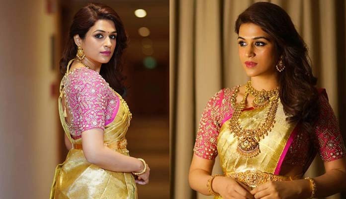 Shraddha Das New Pics