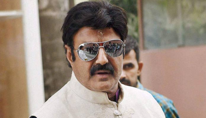 వయసు మళ్ళిన హీరోయిన్ కూడ బాలకృష్ణ సినిమాకు నో చెప్పిందా ?