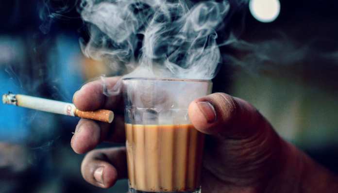 Tea & Cigarette: సిగరట్టే డేంజర్..! టీ తాగుతూ సిగరెట్.. యమ డేంజర్..! ఎంతంటే..
