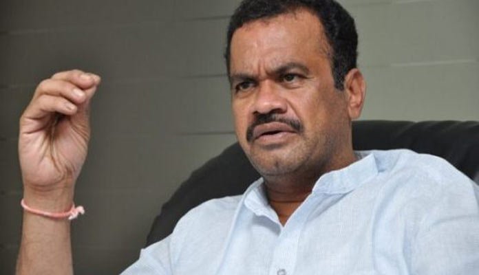 కోమటిరెడ్డి రివర్స్ గేర్..అది చాలా చిన్నదట.!