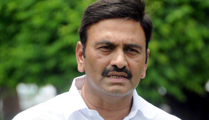 ఎంపీ రఘురామకృష్ణంరాజుపై అనర్హత వేటు పడేలా లేదే..