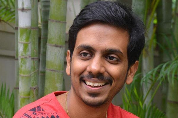 ఆ తెలుగు డైరెక్టర్ మూడేళ్ళ తర్వాత బాలీవుడ్లో తేలాడు