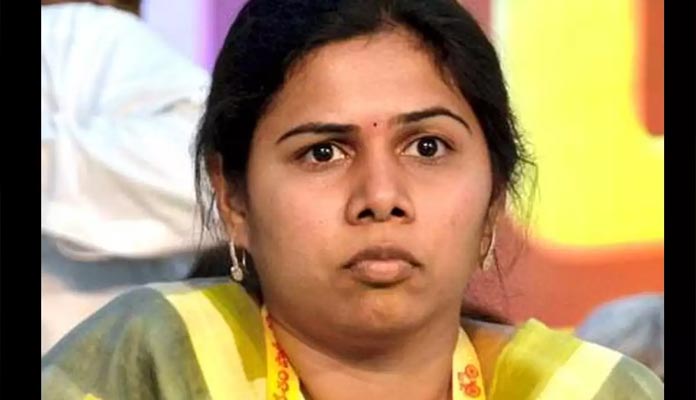 అఖిలప్రియ రాజకీయం.. ‘భూమా’ ప్రతిష్టకు భంగం.!