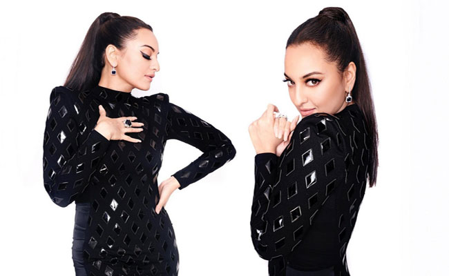 Actress Sonakshi Sinha Latest Insta Pics