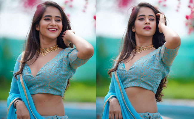 Deepthi Sunaina Latest Photoshoot