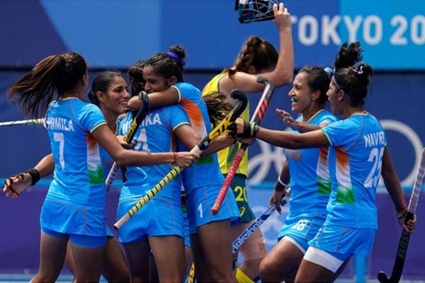 కొత్త చరిత్రకు శ్రీకారం చుట్టిన ఇండియన్ హాకీ.!
