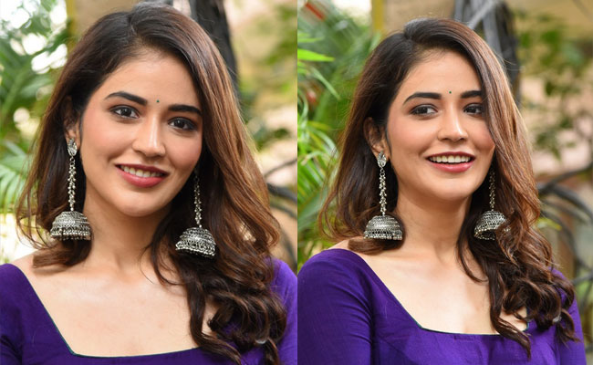 Priyanka Jawalkar Mesmerizing eith her Blue Dress