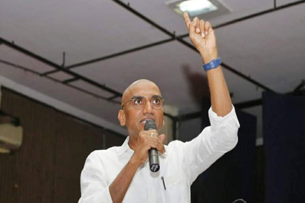 ఆర్ ఎస్ ప్రవీణ్ కుమార్ ప్రశ్న: డబ్బులు ప్రజలవా.? నాయకులవా.?