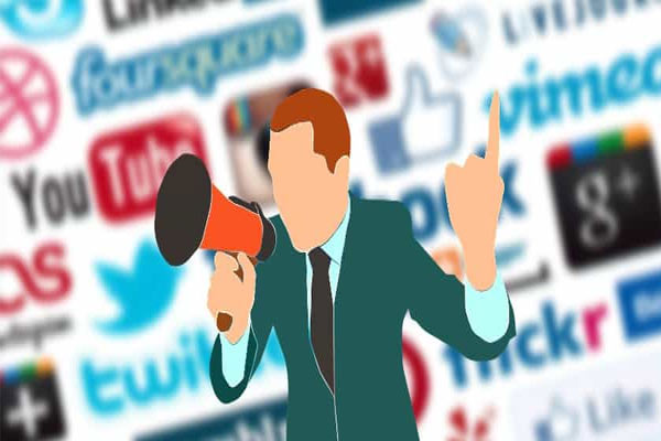 భారతదేశ రాజకీయాల్ని శాసిస్తోన్న సోషల్ మీడియా.!