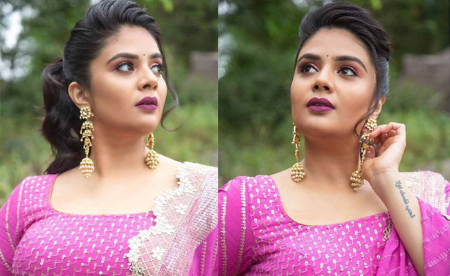 Sreemukhi Latest Photoshoot In a Pink Dress