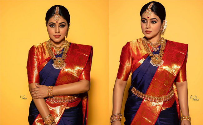 Actress Poorna Shiny in a Silk Saree
