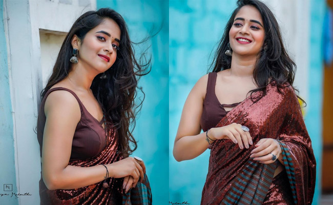 Deepthi Sunaina HD wallpapers