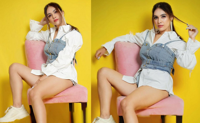 Neha Malik Looks More Beautiful Her New pics